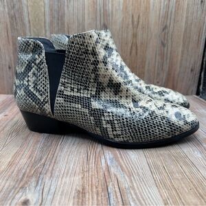 Seychelles Anthropologie Waiting For You Python Leather Ankle Booties Chelsea
